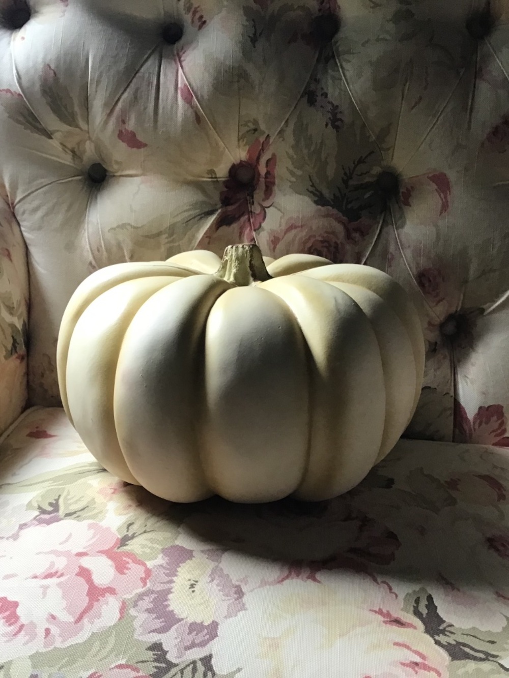 Large Rustic Farmhouse Pumpkin